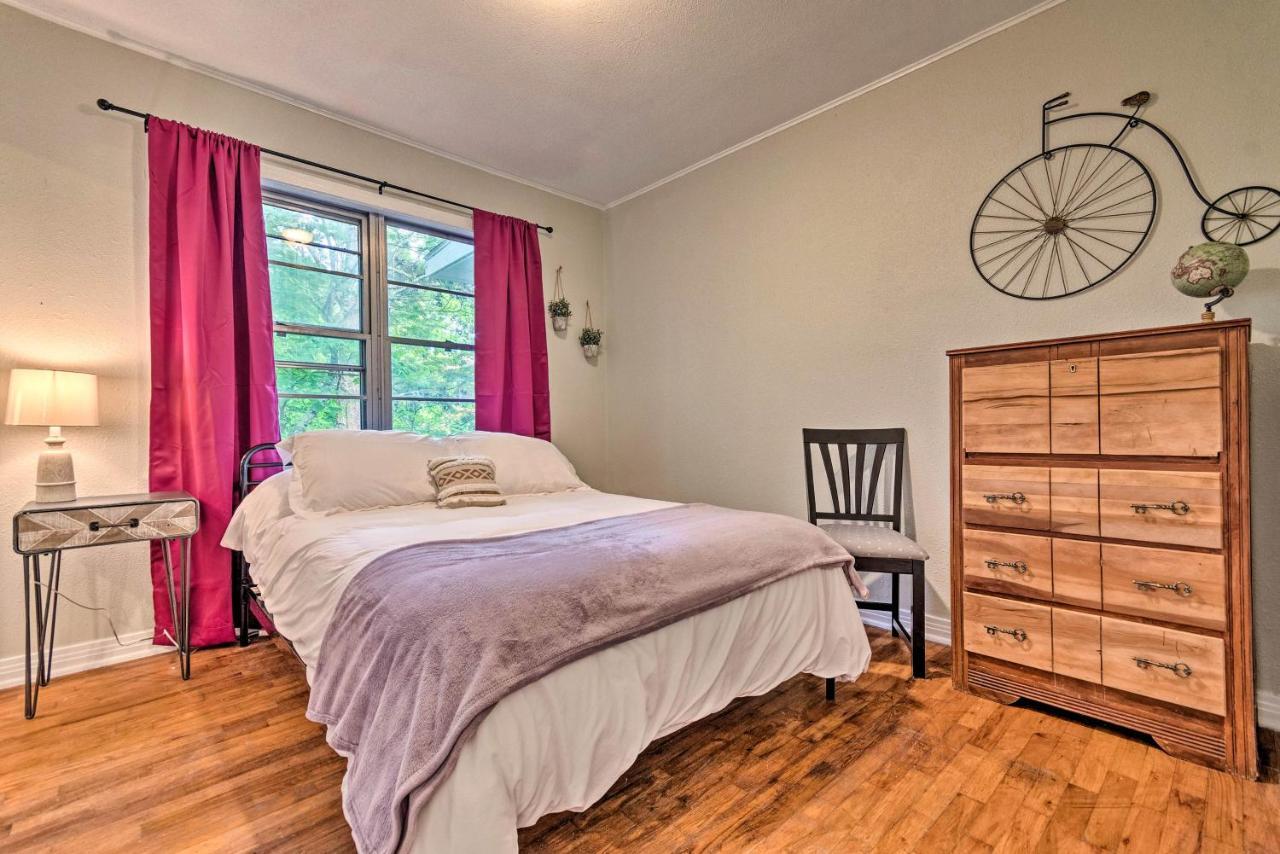 Centrally Located Hot Springs Home With Deck! Eksteriør billede